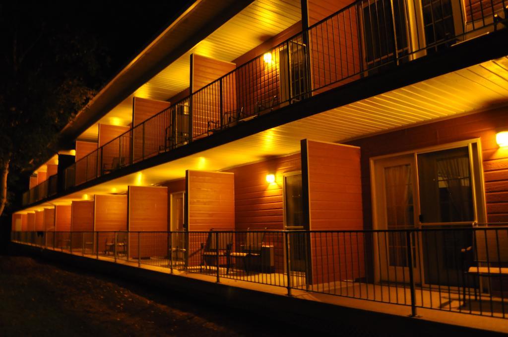 Hotel Le Francis New Richmond Exterior photo